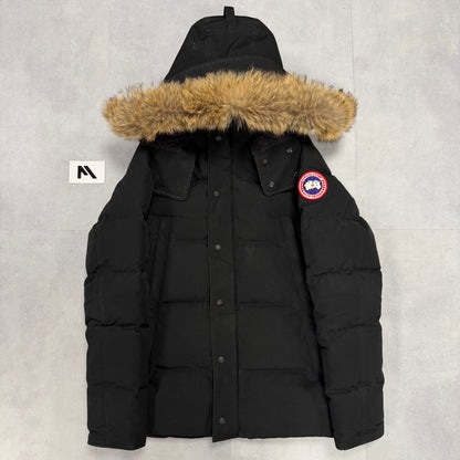 Canada Goose Wyndham Parka Black – Men's M – Pre-Owned 8.5-9/10