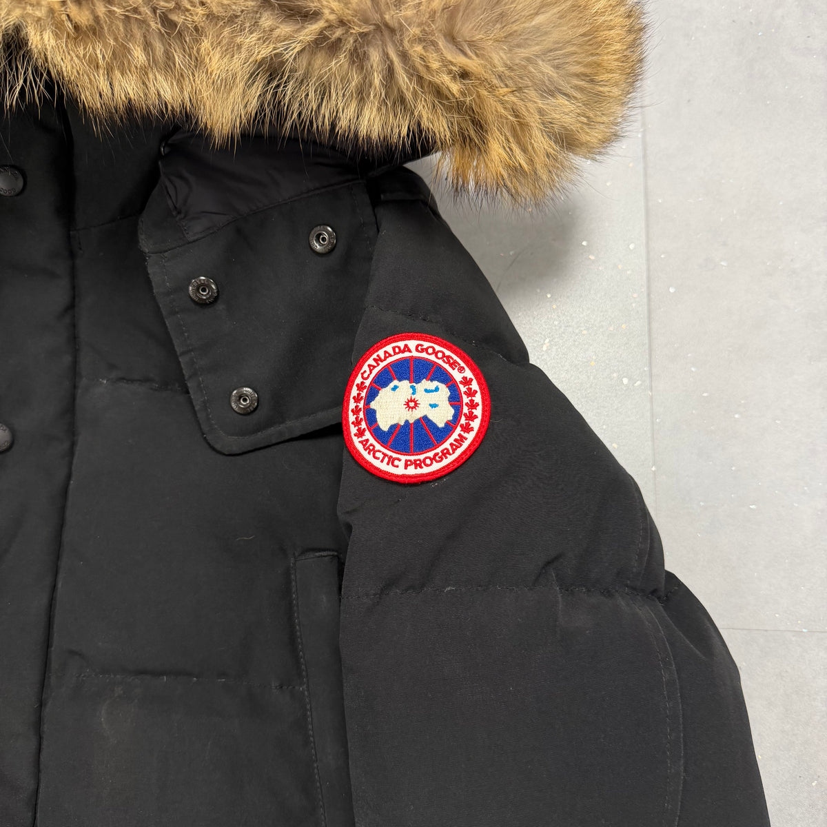 Canada Goose Wyndham Parka Black – Men's M – Pre-Owned 8.5-9/10