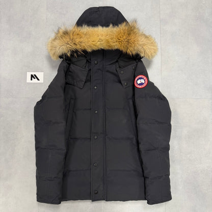 Canada Goose Wyndham Parka Navy – Men's M – Pre-Owned 8.5-9/10