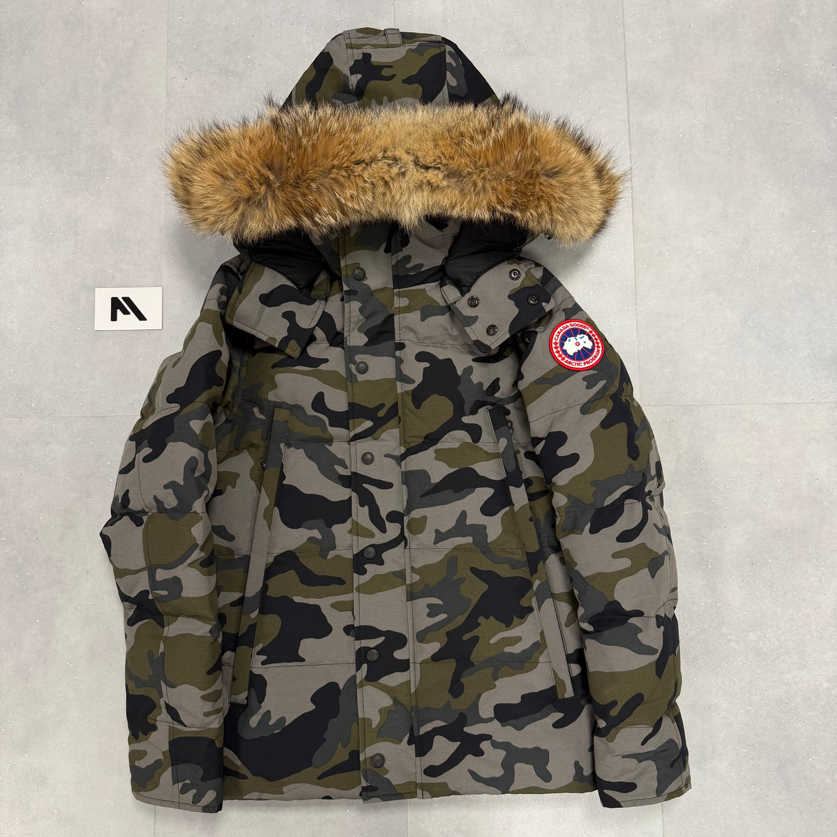 Canada Goose Wyndham Parka Classic Camo – Men's S – Pre-Owned 9.9/10