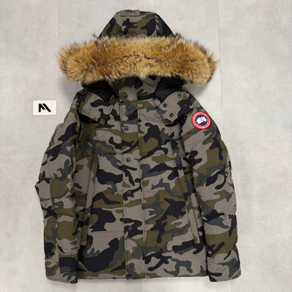 Canada Goose Wyndham Parka Classic Camo – Men's S – Pre-Owned 9.9/10