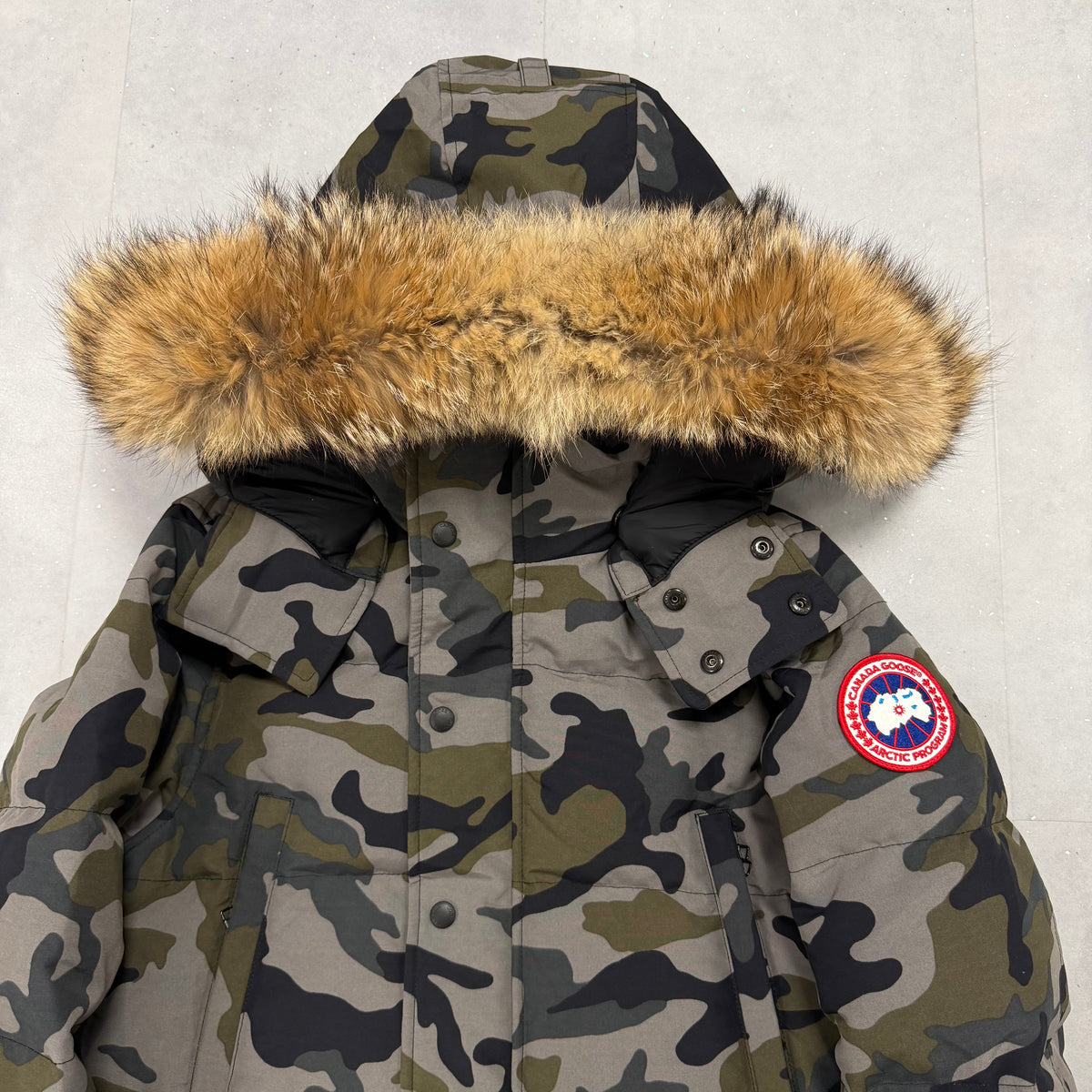 Canada Goose Wyndham Parka Classic Camo – Men's S – Pre-Owned 9.9/10