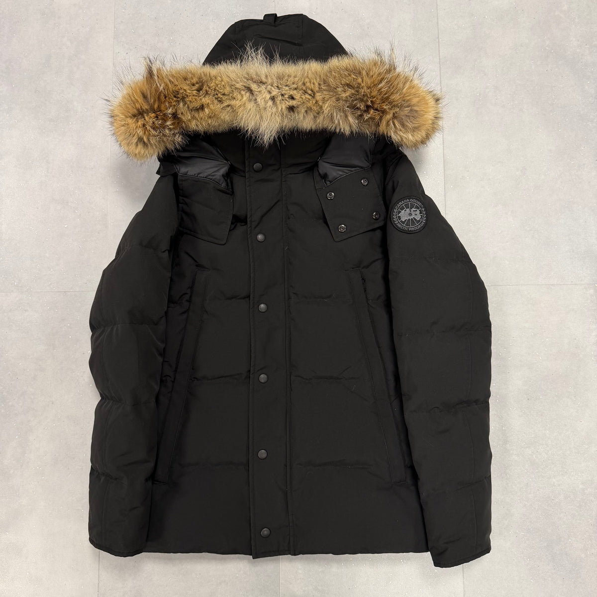 Canada Goose Wyndham Parka Black Badge – Men's S – Pre-Owned 9.5/10
