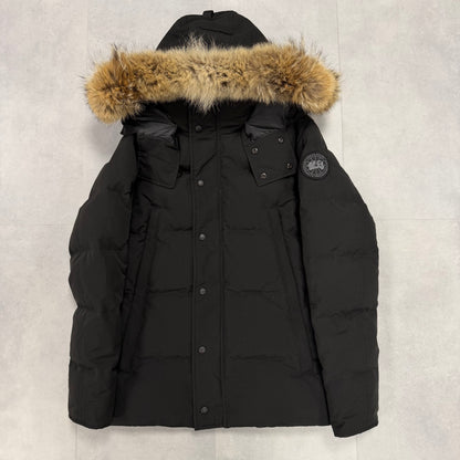 Canada Goose Wyndham Parka Black Badge – Men's S – Pre-Owned 9.5/10