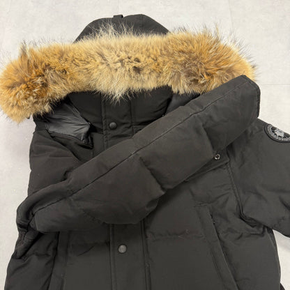 Canada Goose Wyndham Parka Black Badge – Men's S – Pre-Owned 9.5/10