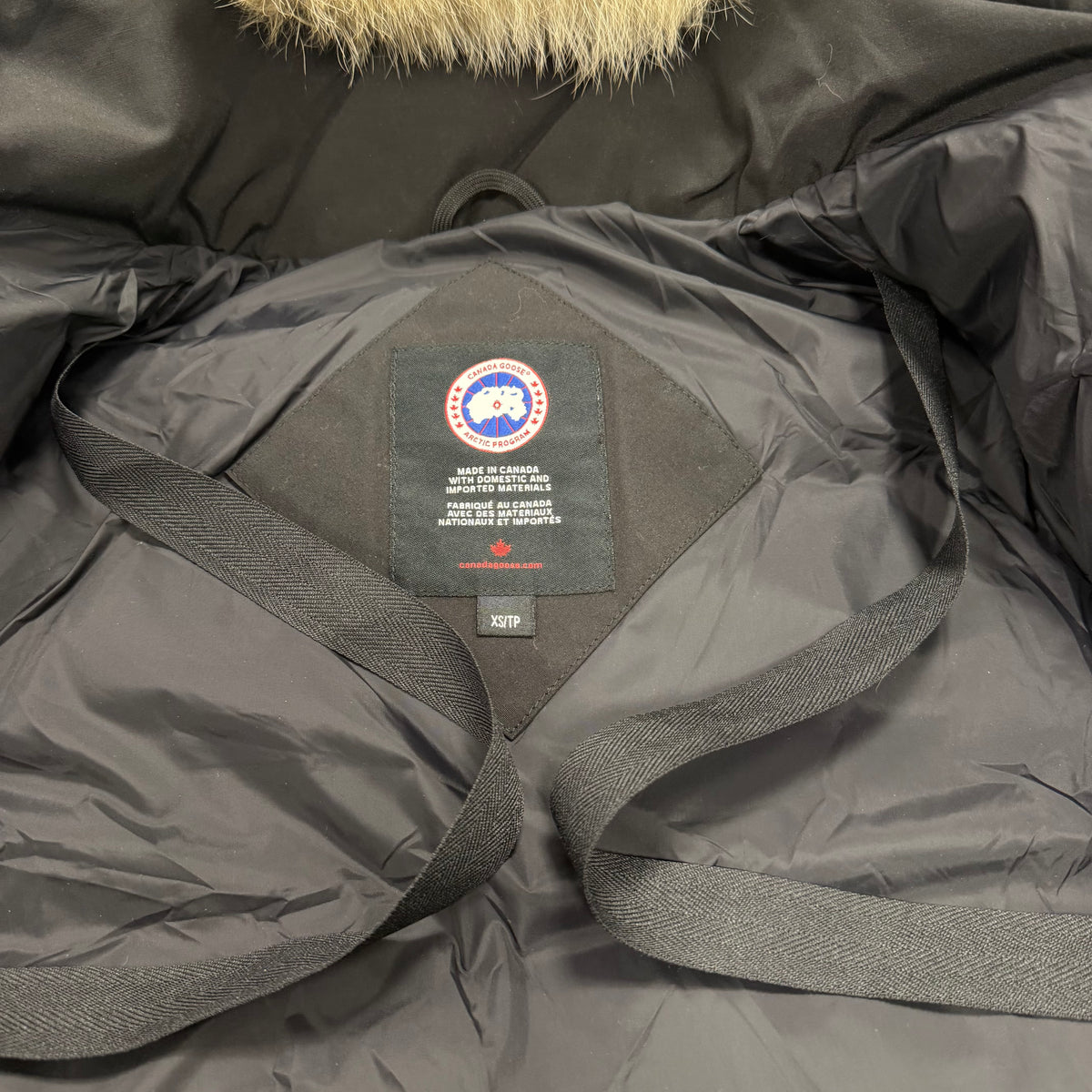 Canada Goose Chelsea Parka Black – Women's XS – Pre-Owned 9/10